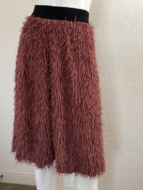 LulaRoe Jill skirt NWOT, size XS, eyelash fringe with sparkle, elasticized waist